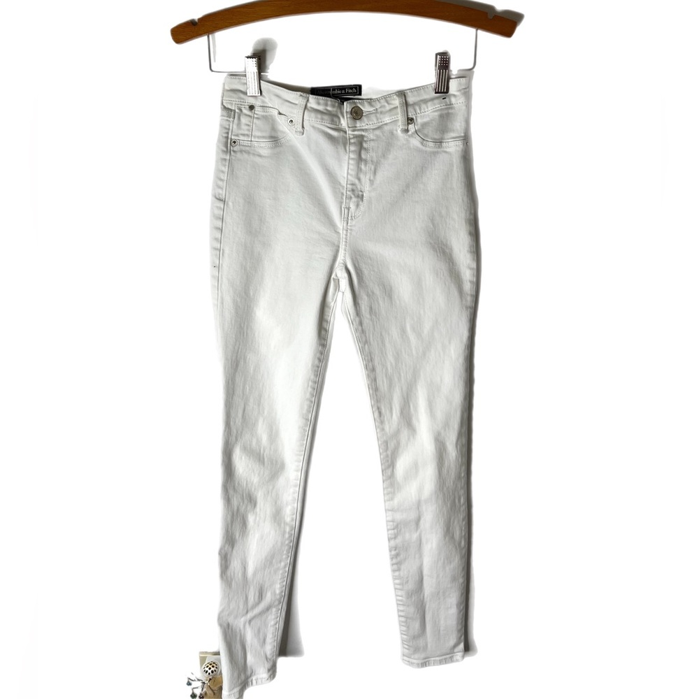 gorgeous abercrombie white jeans E6